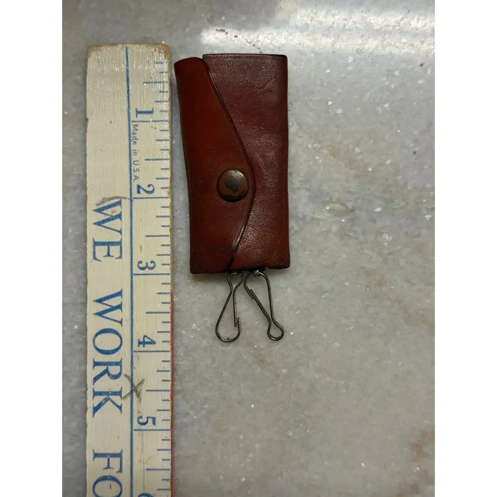 Vintage Brown Leather Key Holder Case Snap Closure Key Hooks Mid Century